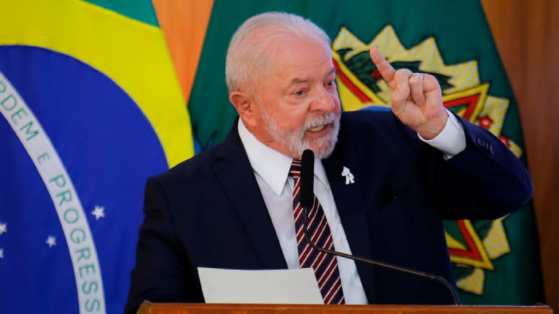 Lula diz que 'games ensinam a matar' em discurso sobre ataques à escolas