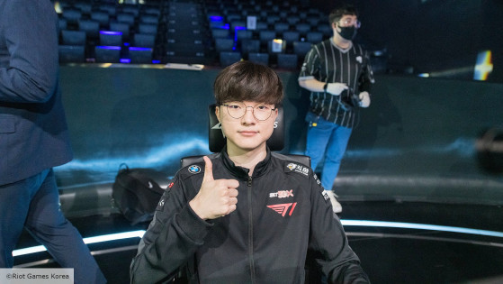 Analista de LoL do Flamengo é chamado de coreano lixo dentro