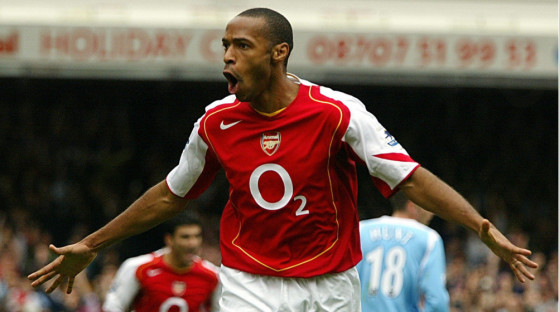 Henry era um atacante praticamente sem falhas em FIFA 2005 - FIFA 23