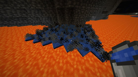 Minecraft: Leve vários Baldes de Água para dar conta da lava na busca por Diamantes - Minecraft