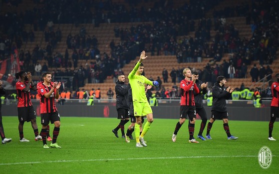 Buscando se restabelecer como uma força no futebol europeu, Milan é um bom time para o Modo Carreira (Foto: Divulgação/Milan) - FIFA 22