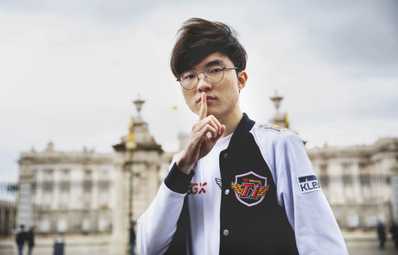 Faker faz 25 anos: Relembre momentos marcantes da carreira do jogador